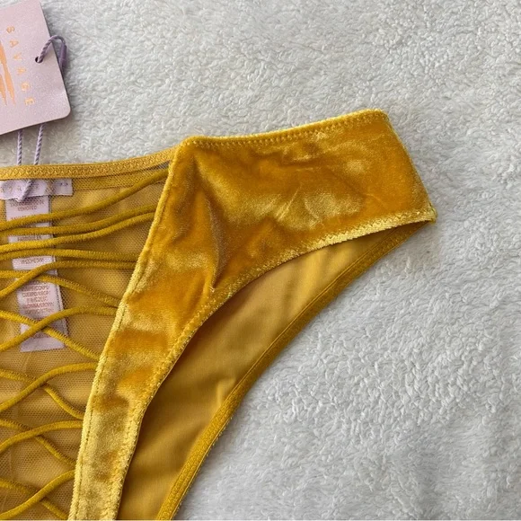 SAVAGE X FENTY Velvet Vixen Brazilian Panty in Honeycomb Yellow Sz M NWT - Picture 7 of 10